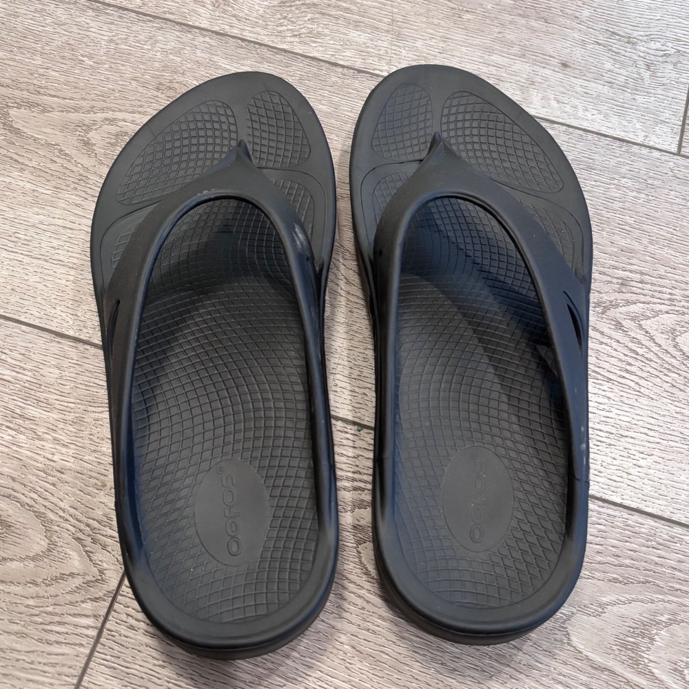 OOFOS OOriginal Recovery Sandals Mens 11 Womens 13 Black Flip Flops Comfort - Picture 3 of 7